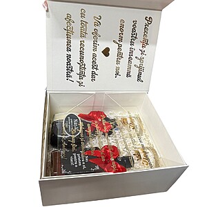 Set cadou personalizat pentru Nași – Cutie premium albă, 2 sticle, pahare și mesaj de mulțumire