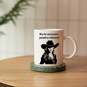 Cană personalizată albă, „Nu te micșora pentru nimeni”, cadou motivațional femei, mesaj puternic, prietenă, colegă, ceramică