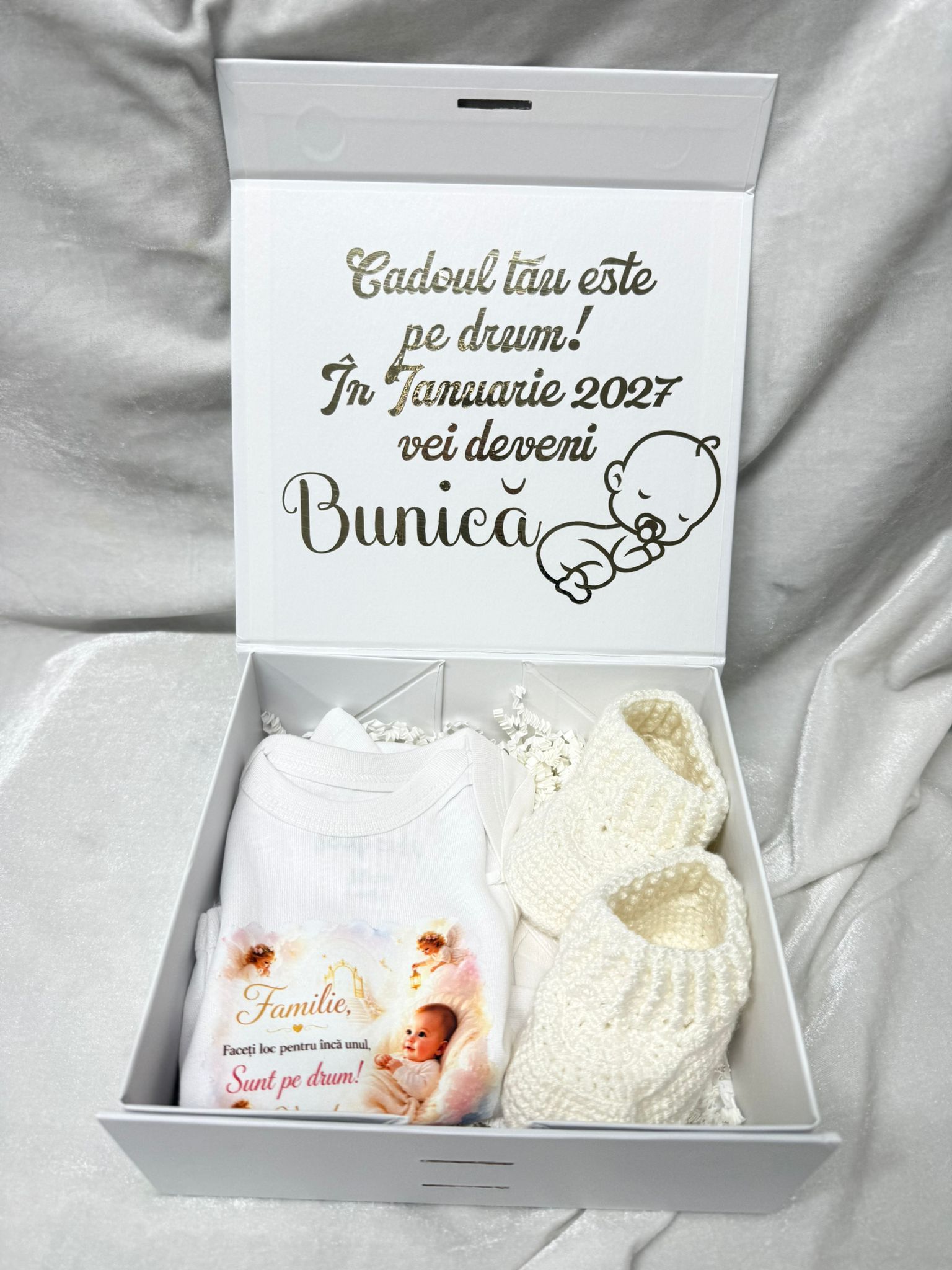 Cutie cadou personalizată pentru anunț sarcină – „Aici înăuntru este ceva special pentru tine”, set pentru viitoare bunică, alb cu auriu