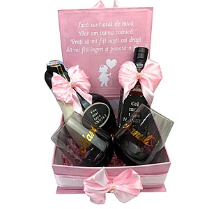 Set cerere nași botez roz, cutie premium catifea, 2 pahare fumurii personalizate și 2 sticle decorate, cadou pentru viitorii nași
