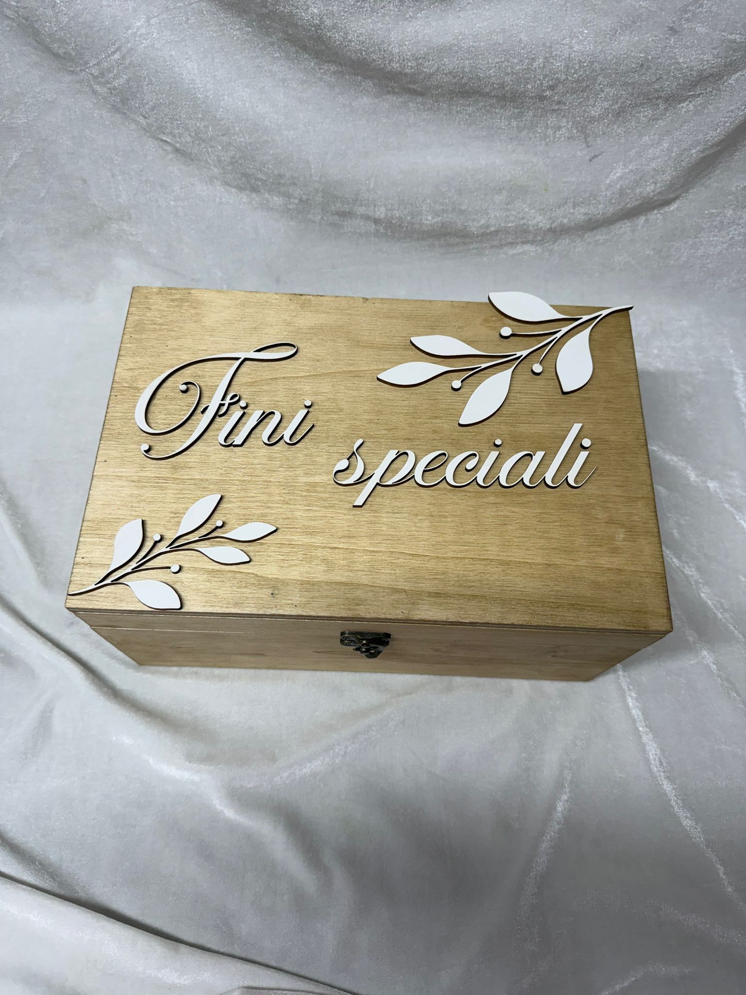 Cutie Cadou Personalizată pentru Fini, cu 2 Căni Personalizate, Mesaj Gravabil în Interior, Cutie din Lemn, Cadou de la Nași