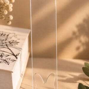 Semn de carte blank din plexiglas transparent cu decupaj fluture – 5 × 21 cm, 2 mm