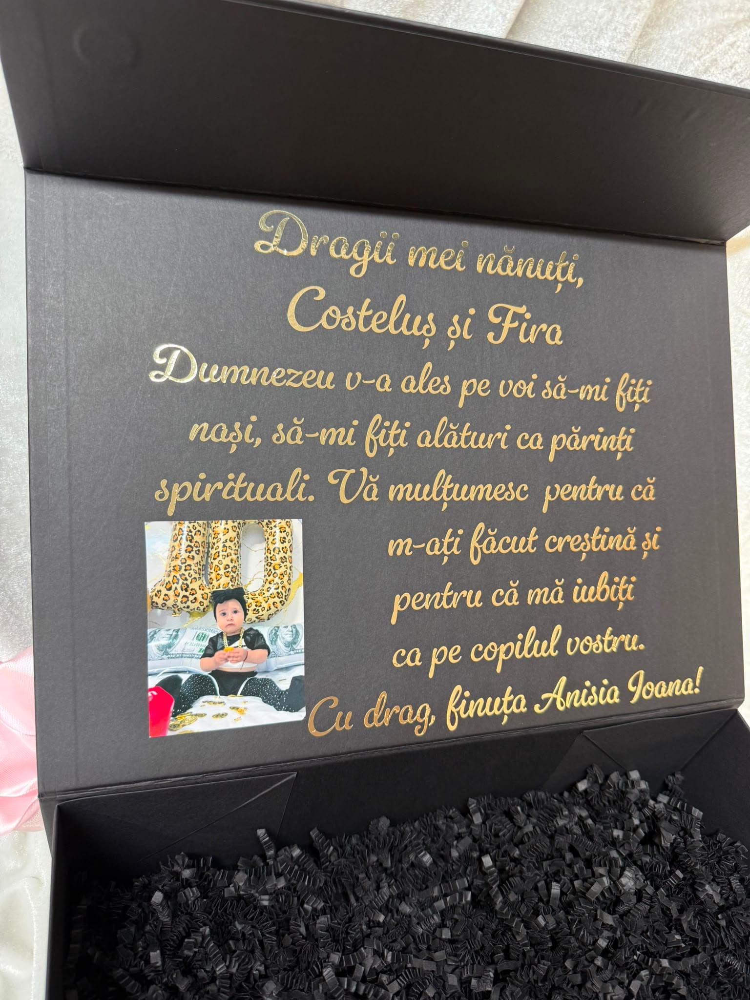 Set cadou personalizat pentru nași de botez, cutie premium cu 2 băuturi și 2 pahare personalizate - imagine 5